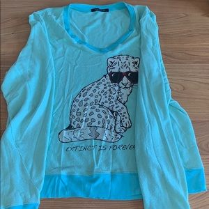 Wildfox “Extinct is forever V-neck sweater size L